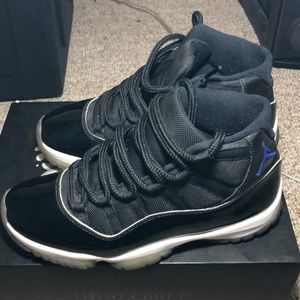Space Jam 11’s with box Size 7.5 condition 9/10